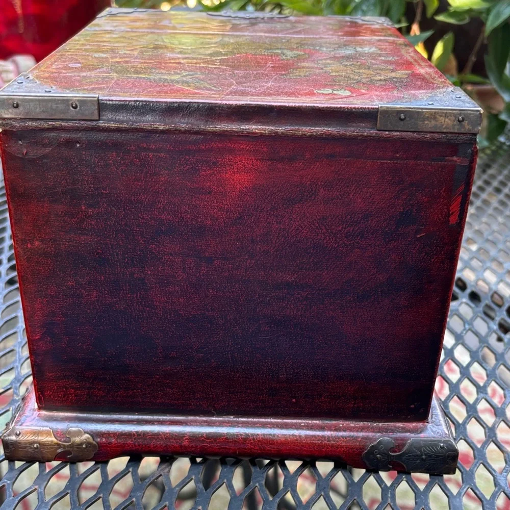 Vintage red lacquered wood Asian style jewelry box - Picture 6 of 17